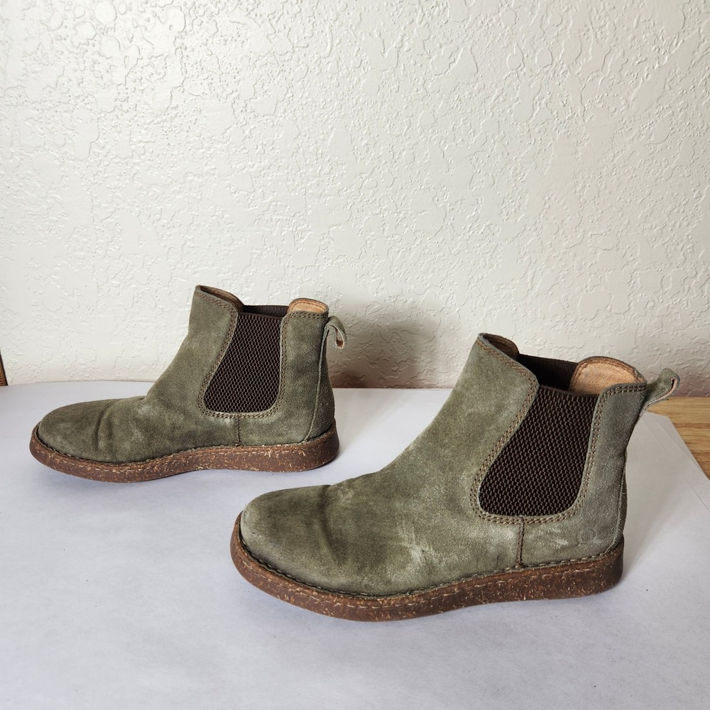 Born Cove Women 6M Olive Green Suede Chelsea Boots BR0028329 Ankle Booties